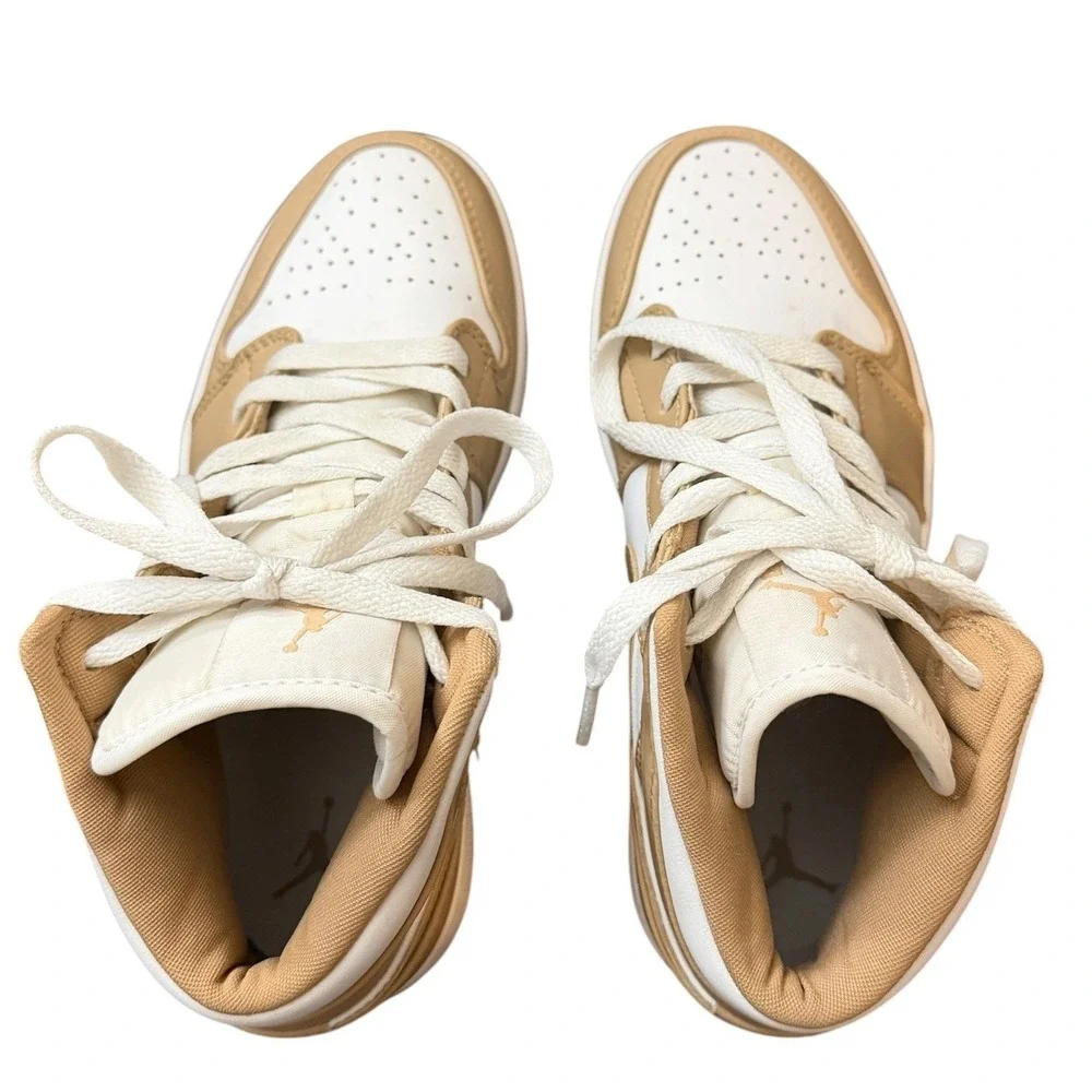 Nike Air Jordan 1 Mid Boys Sneakers 6Y Tan Gum Hemp White Leather 554724-271